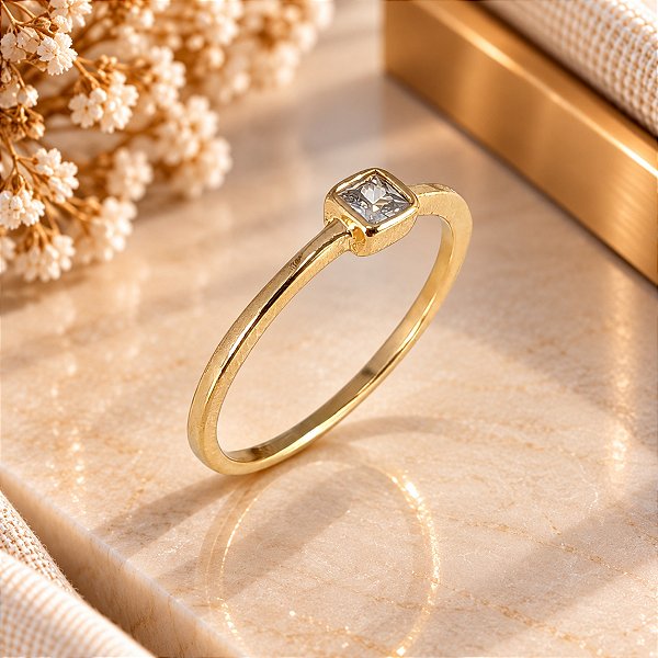 Anel Banhado a Ouro De Aro Fino Com Zircônia Quadrada Bijou Art