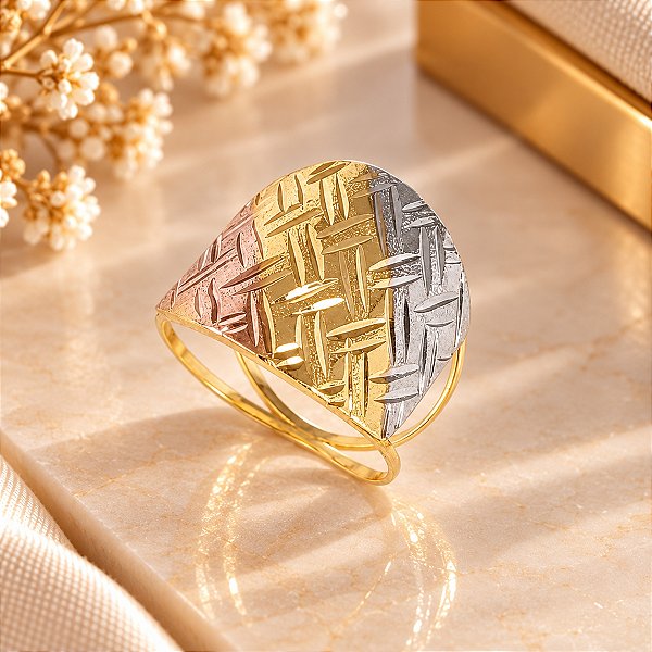 Anel Banhado a Ouro De 3 Cores Com Chapa Diamantada Bijou Art