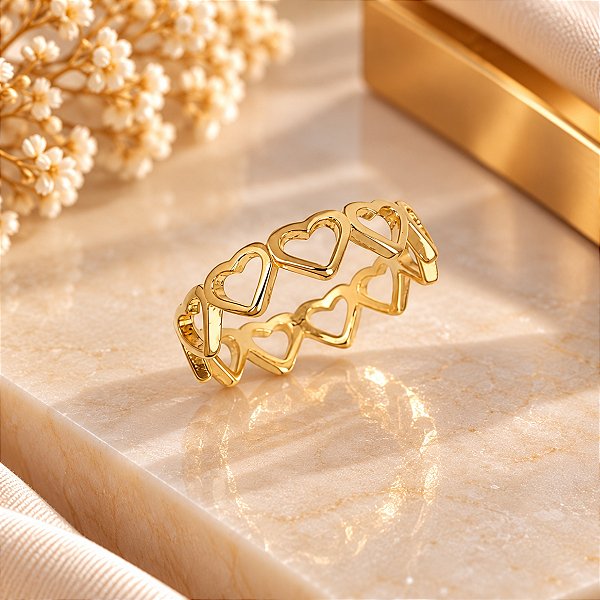 Anel Banhado a Ouro Em Forma de Coração Liso Vazado Bijou Art