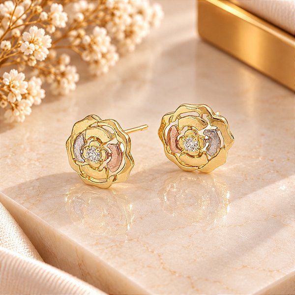 Brinco Banhado a Ouro De 3 Cores De Flor Com Zircônia Bijou Art