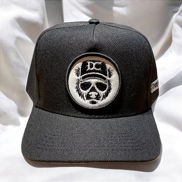 Boné Dom Cap preto bordado