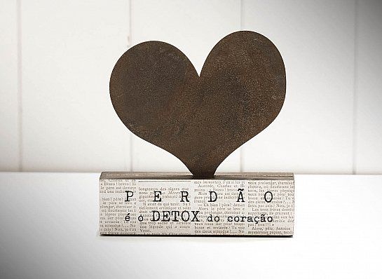 Bloco ferro silhueta coração Perdão é o detox...