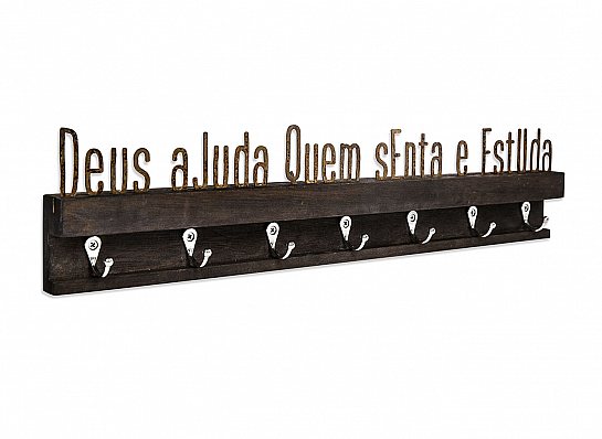 Porta chaves "deus ajuda quem..."