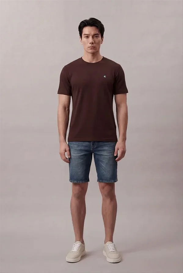 Camiseta mc masc premium piquet marrom Calvin Klein CM6PC01TC182
