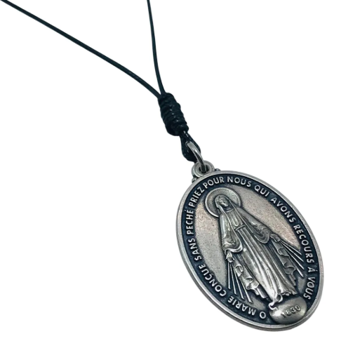 Cordão com medalha milagrosa