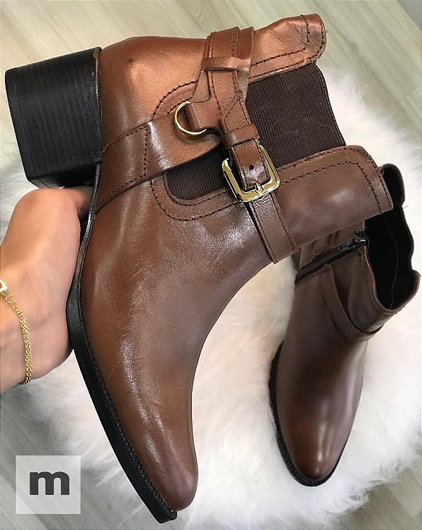 bota cano curto trilha