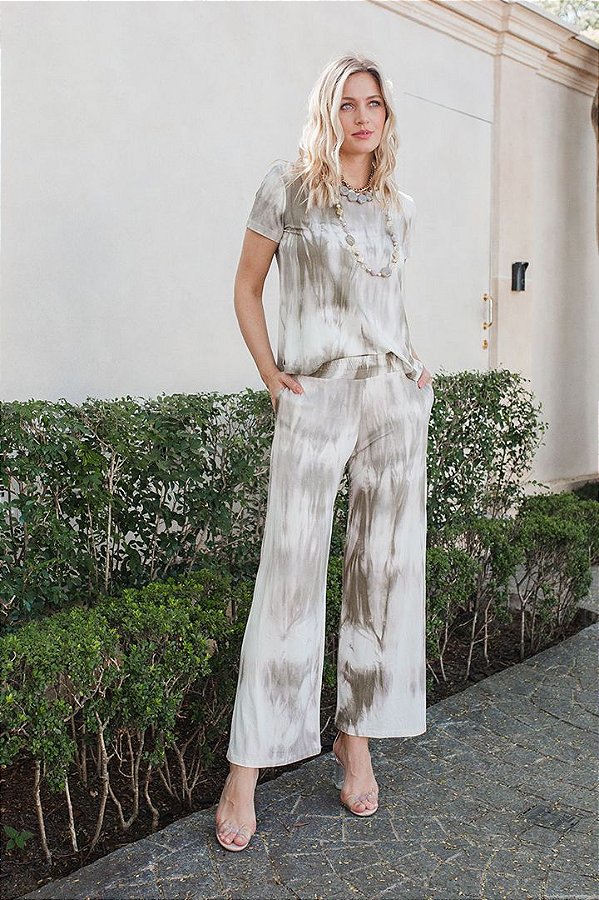 pantalona com t shirt