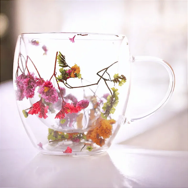 KIT COM 2 XÍCARAS DE VIDRO PAREDE DUPLA COM FLORES SECAS 250ML - WELLMIX