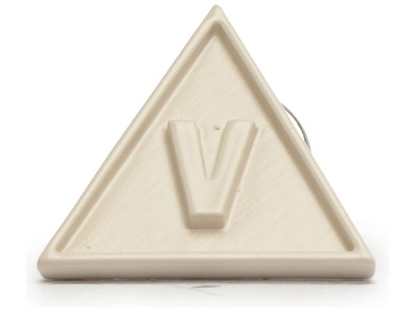 Pingente Metal Letra V Schutz Branco