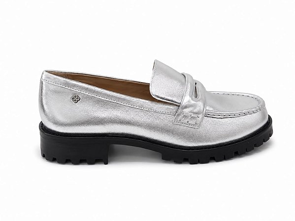 Mocassim Feminino Bico Redondo Detalhe Capodarte Prata