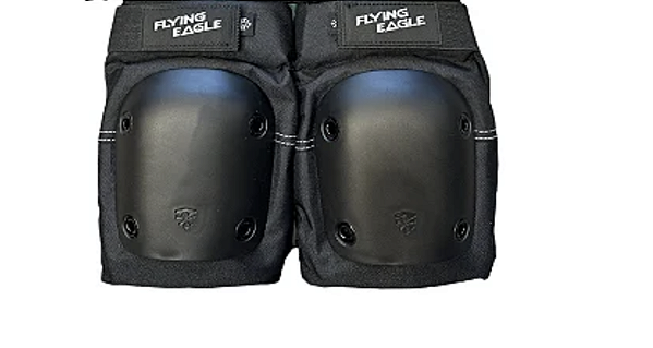 QUEIMA DE ESTOQUE: Joelheiras Flying Eagle infantil - preto