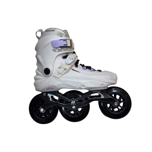 Patins X7 Branco com base super Sonic preta 110mm - 40 br