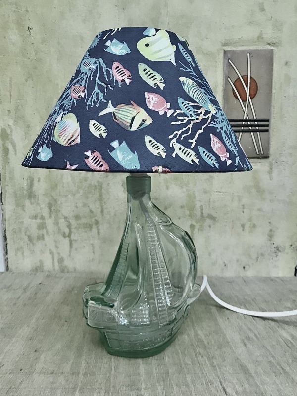 Luminária Veleiro de Vidro com Cúpula Marinha