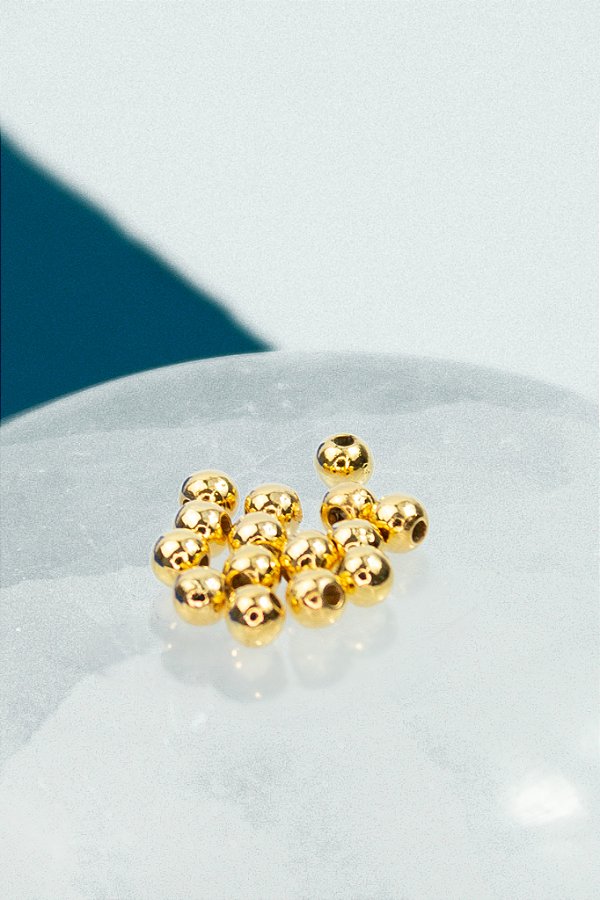 Entremeio Bolinha 6mm ouro - 30Pcs