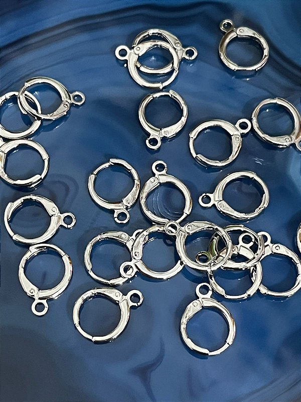 Brinco Tranqueta Com Uma Saida - o par - Níquel Branco
