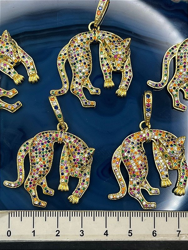 Pingente Onça Colorida - Banho De 03 Milesimos De Ouro 18K - SemiJoia - 01 Unid