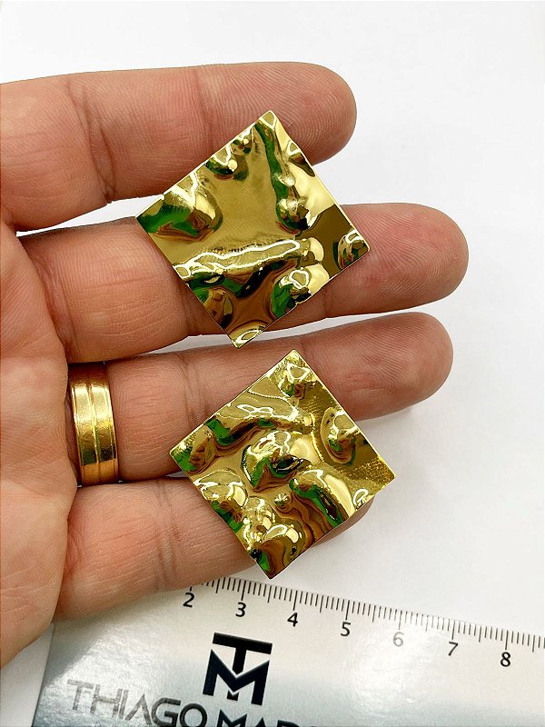 Brinco Trabalhado - Banho De 02 Milesimos De Ouro 18K - O Par