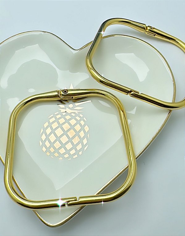 Bracelete De Metal Quadrado Com Verniz Italiano Qtd - 01 Unid