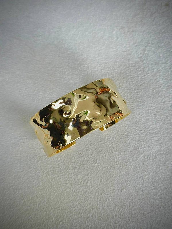 Bracelete Martelado Grosso -01 unid - Banho De 02 Milésimos De Ouro 18K