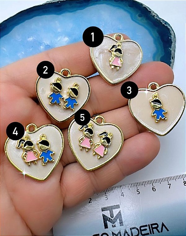 Pingente Resinado Filhos - 01 Unid - banho de 02 milésimos de ouro 18k