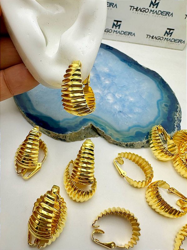 Brinco De Pressão Gota - O Par - Banho De 02 Milesimos De Ouro 18K