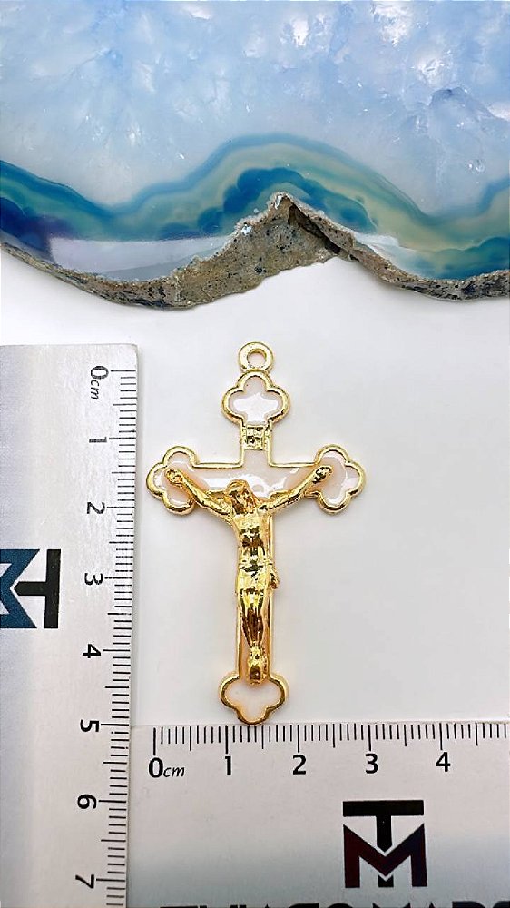 Pingente religioso cruz com resina - 01 unid - Banho de 02 milesimos de ouro 18k