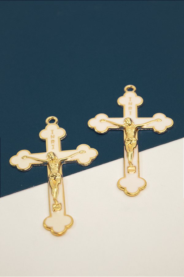 Pingente Religioso Cruz Com Resina Ouro - 01 Unid