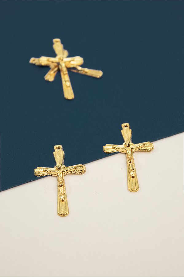Pingente religioso cruz Ouro - 01 unid