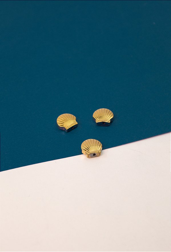 Pingente Concha 10mm Hematita - 01 unid