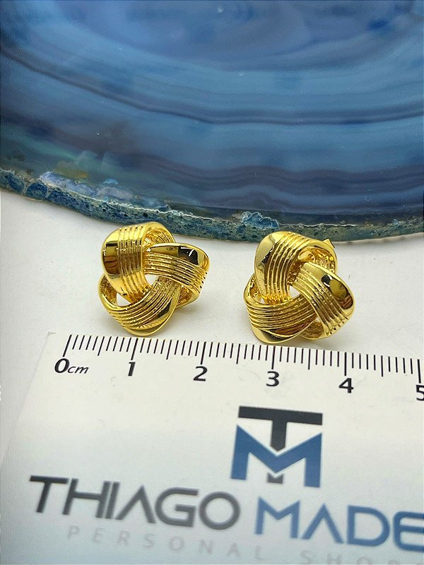 BRINCO REDONDO TREND COM TARRAXA - BANHO OURO CAMADA 2 MILÉSIMOS COM VERNIZ - 1 PAR
