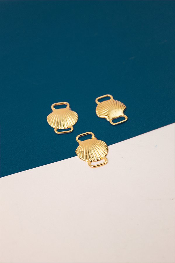 Pingente concha 2 saídas Ouro - 01 unid