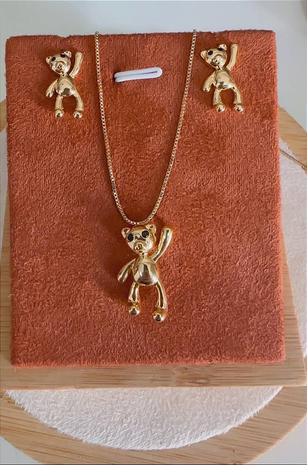 Conjunto urso - Banho de 02 milesimos de ouro 18k mais verniz protetivo