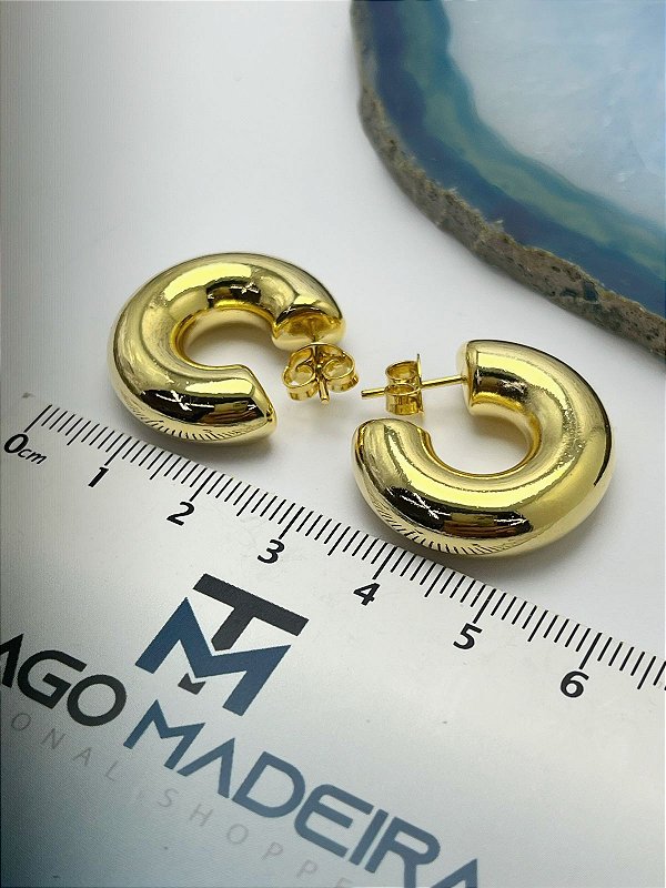 BRINCO ARGOLA LEVE - 20MM - BANHO OURO 18K CAMADA 2 MILÉSIMOS COM VERNIZ - 1 PAR