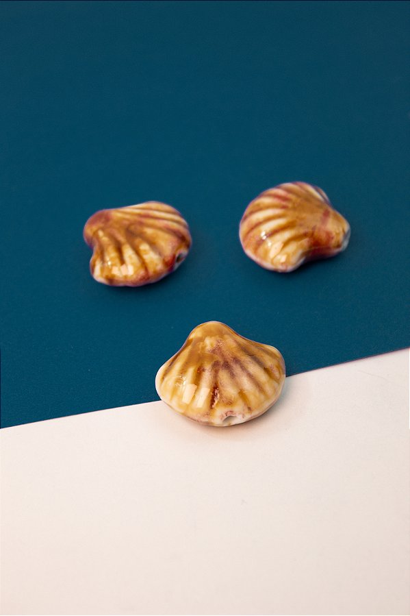 Pingente Concha Passante Ceramica - 01 Und