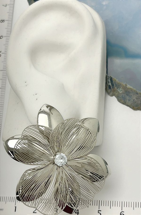 Brinco Flor com zirconia banho niquel - 1 par com tarraxa