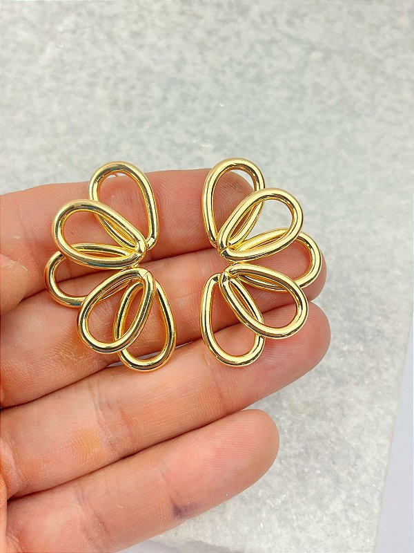 Brinco MEIA FLOR VAZADO orgânico banho ouro - 1 par