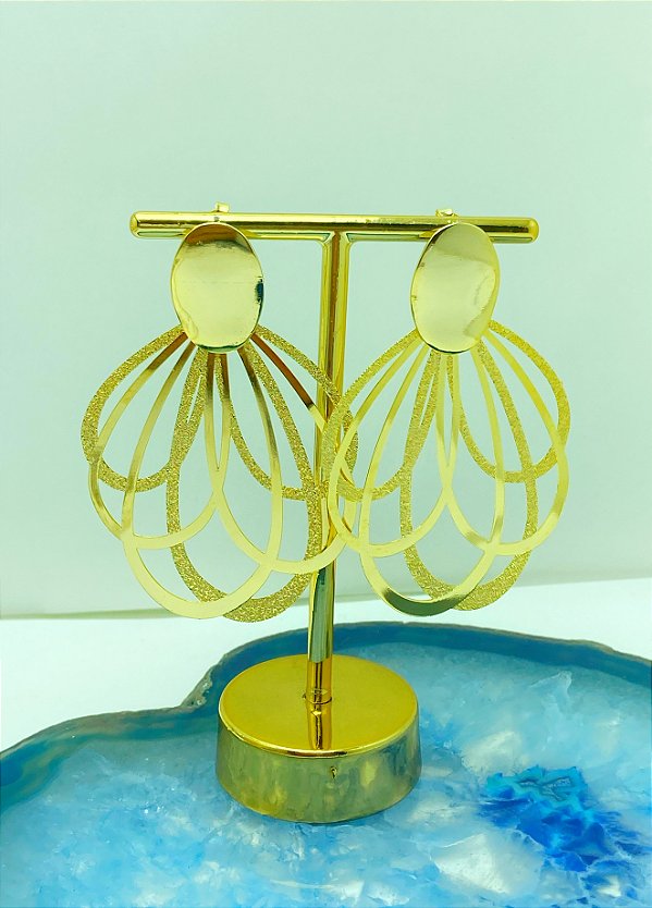 Brinco Argola Orgânico com tarraxa - banho ouro 2 milésimos camada e verniz - 1 par