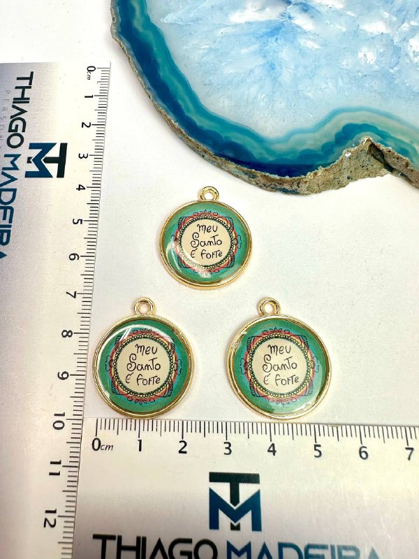 Pingente Resinado Meu Santo É Forte Ouro 18K - 01 Und