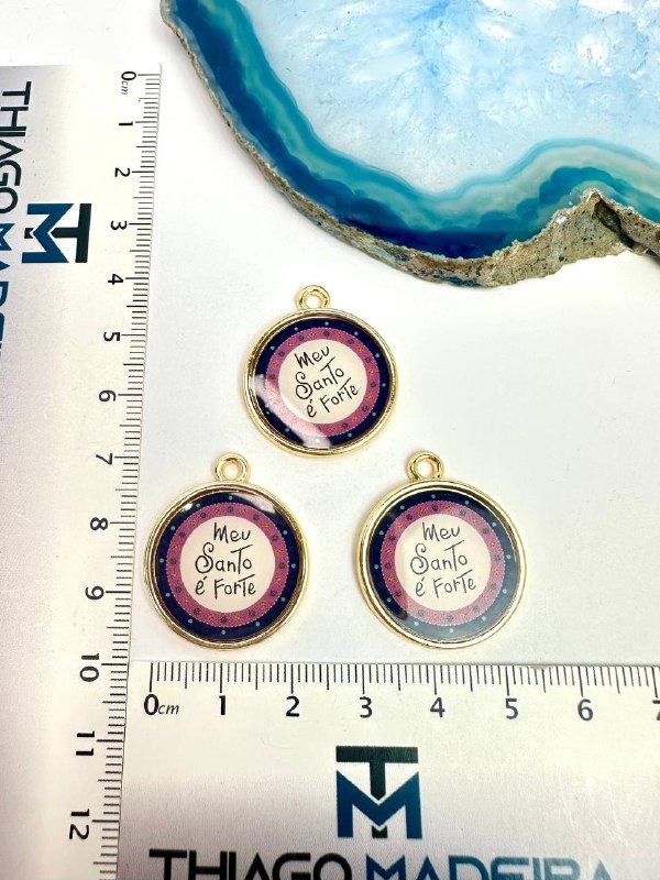 Pingente Resinado Meu Santo É Forte Ouro 18K - 01 Und
