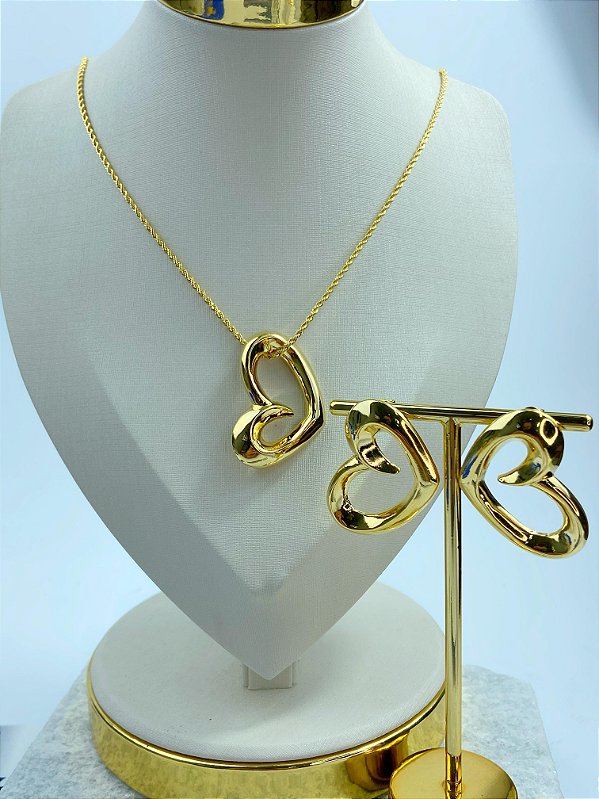 Conjunto Coracao com cordao baiano - medida 45cm mais extensora - brinco e colar Banho ouro camada 2 milésimos e verniz