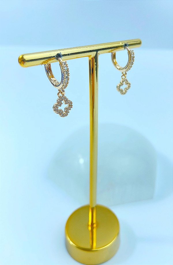 Brinco Trevo cravejado Argola click banho ouro - 1 par