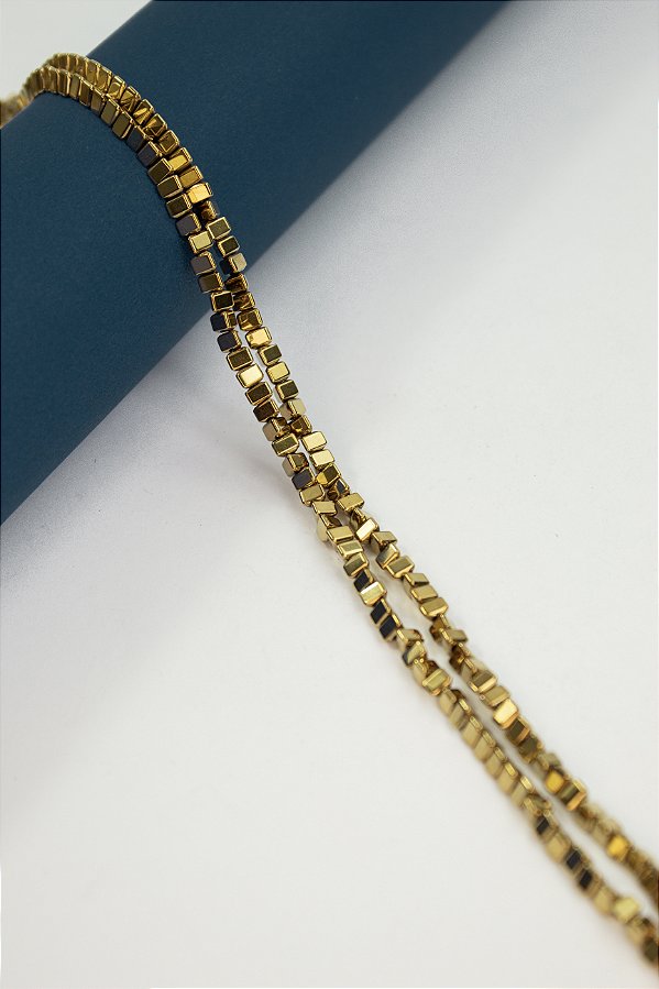 Fio Hematita Dourado Triangulo 4x3mm - O Fio