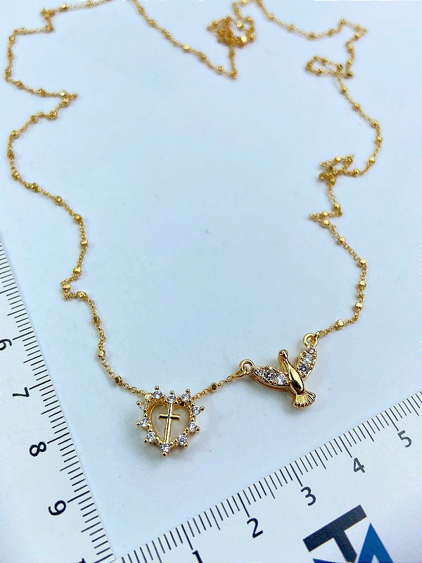 Colar Espírito Santo cravejado zircônia - tipo escapulário - banho ouro - 1 unidade