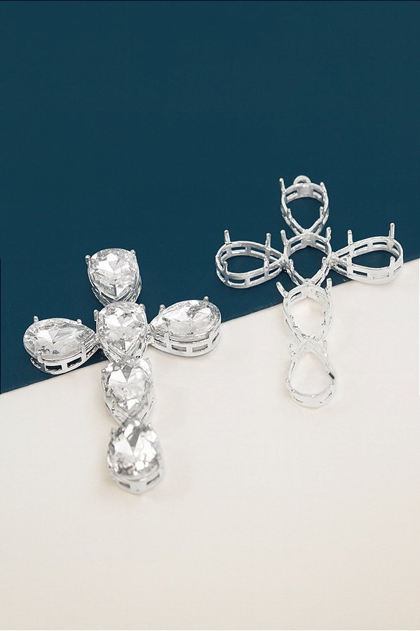 Pingente Religioso Caixaria Cruz Prata - 01 und