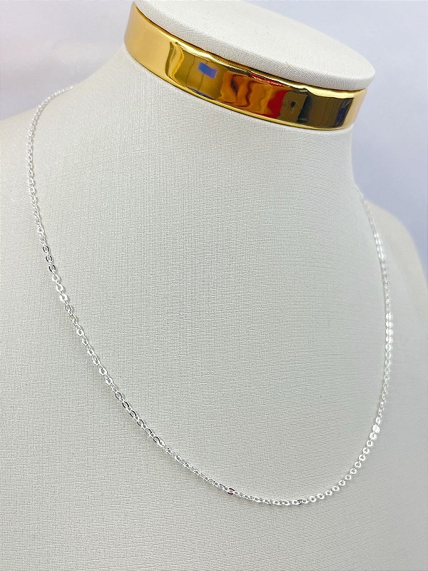 Colar Cadeado diamantada medida 40cm mais extensora Banho Prata 925 Semijoia 50 milesimos verniz italiano - 1 unidade