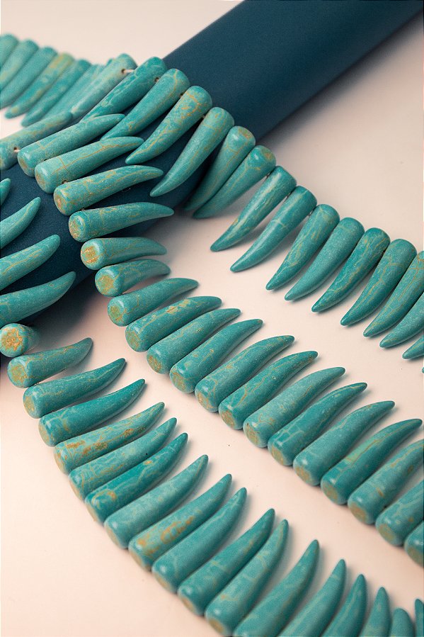 Fio Howlita turquesa dente - O Fio