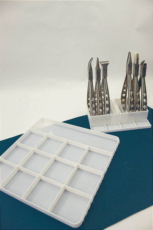 Bandeja Com 13 Divisórias + Suporte Alicate - O kit
