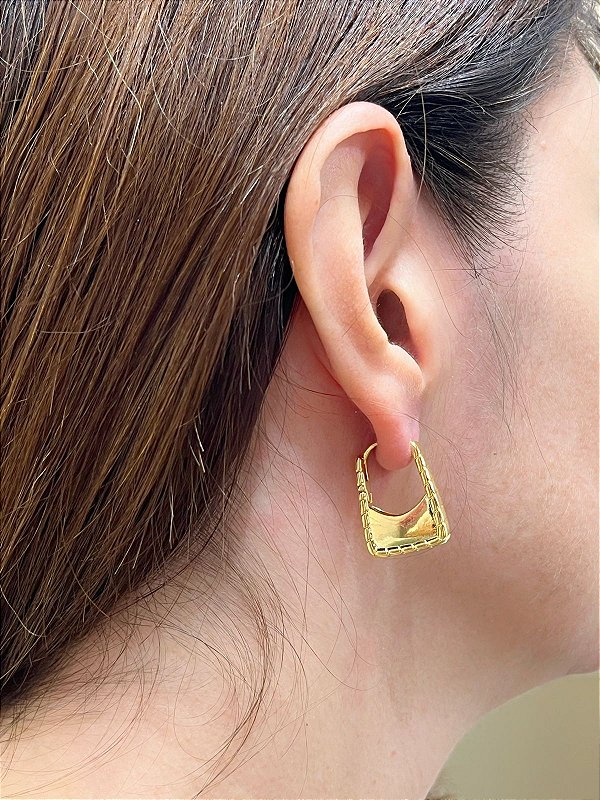 Brinco Argola organico Banho ouro com tarraxa Banho Ouro 2 milésimos com verniz italiano - 1 par