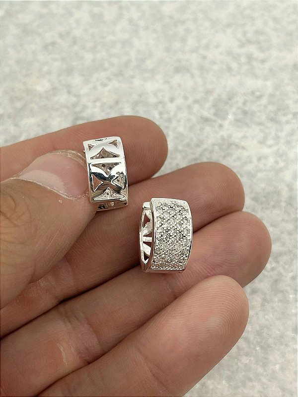 Brinco Argola Cravejado zirconia Banho Prata 925 Semijoa 50 milésimos de camada e verniz italiano - 1 par