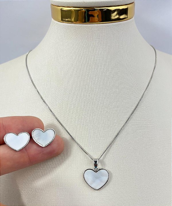 Conjunto Colar Veneziana pingente coracao com madreperola - 40cm mais extensora - banho Diamante com verniz - colar e brinco